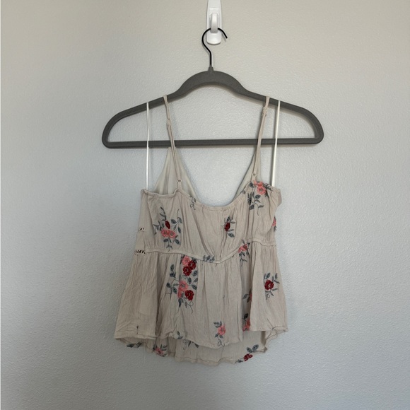 EUC Embroidered Floral Top - Picture 3 of 5